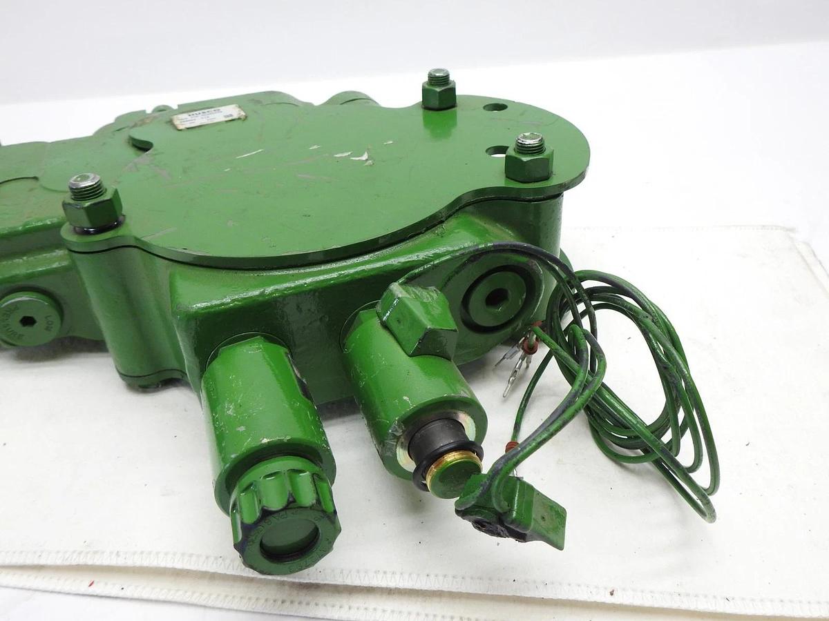 GENUINE John Deere RE262576 Selective Control Valve Husco - OEM BULK NEW