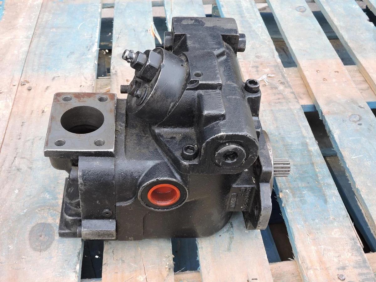 For John Deere AT Series Hydraulic Piston Pump X516609-200 - READ