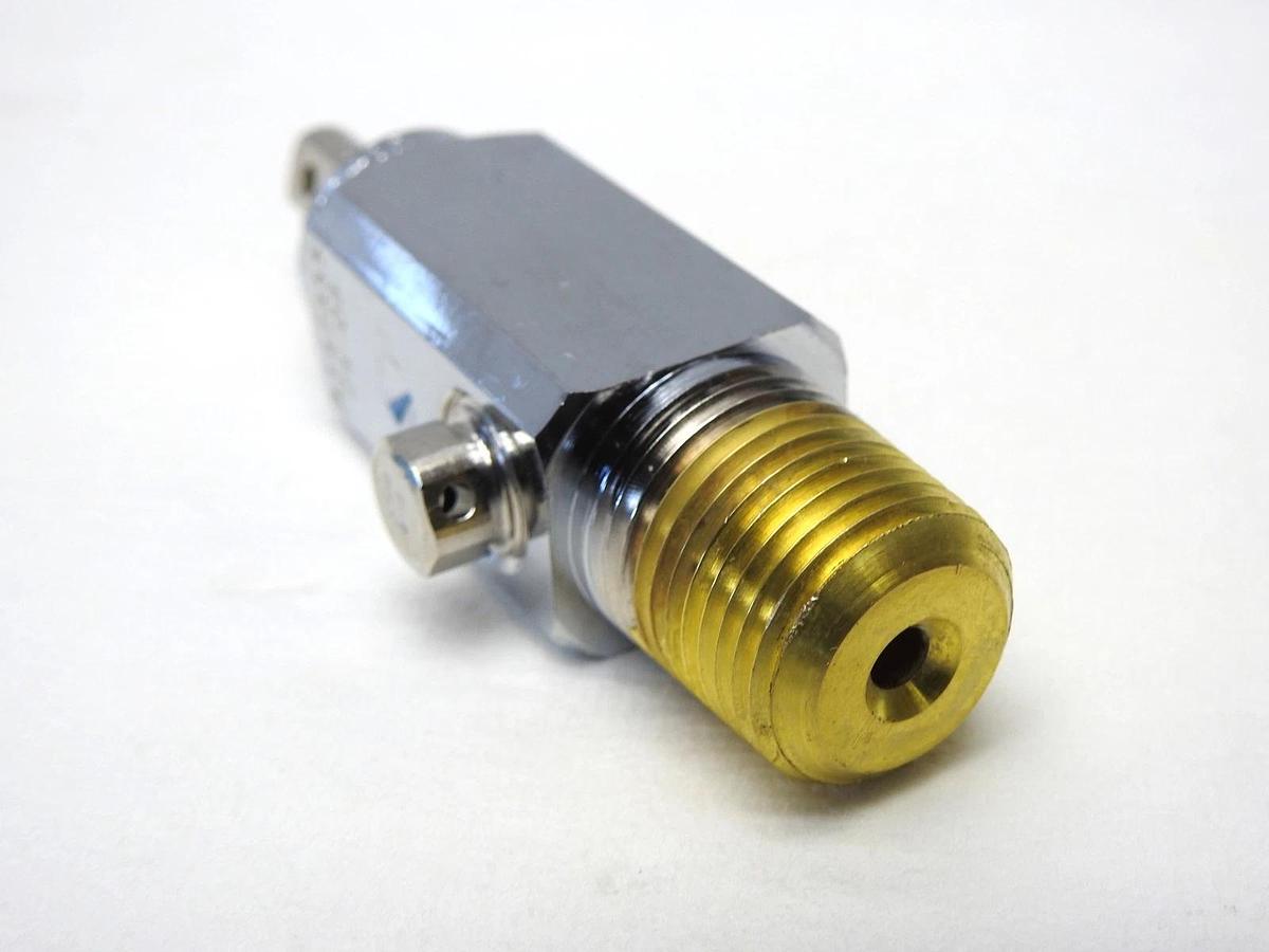 Cavagna Group Carbon Dioxide Cylinder Valve CO2 + O2 - NEW!