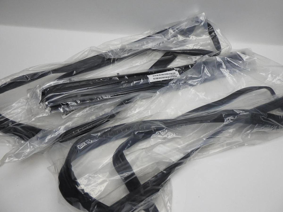 1981-91 Chevy GMC Truck Suburban Blazer Jimmy Glass Run Beltline - 6 Piece Kit