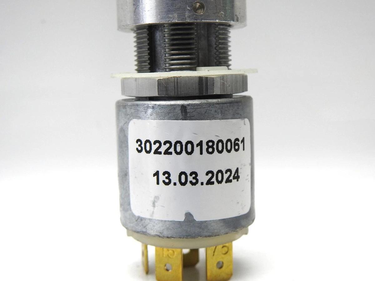 GENUINE Tennant 361076 Scrubber Key Switch Ignition replaces 99370 - OEM NEW!