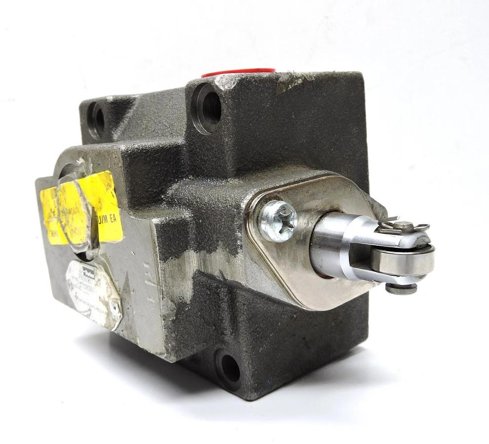 Parker 3559201018 3/4-DECEL-VA Valve - OEM NEW!