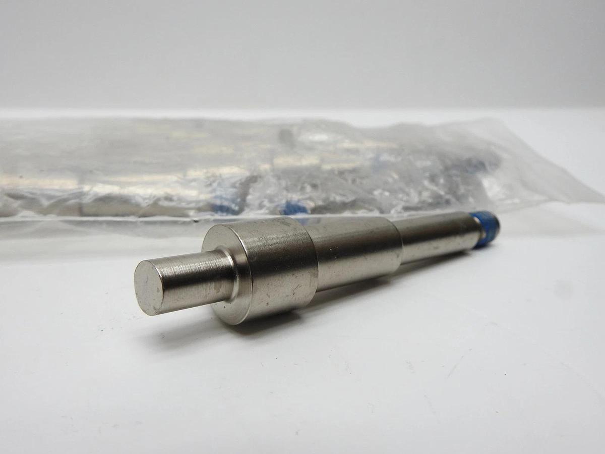 Lot of 8 - LifeFitness 1002880-0001 Pull-Pin, Cm/Mj, Bevel Nose 8327901 NEW