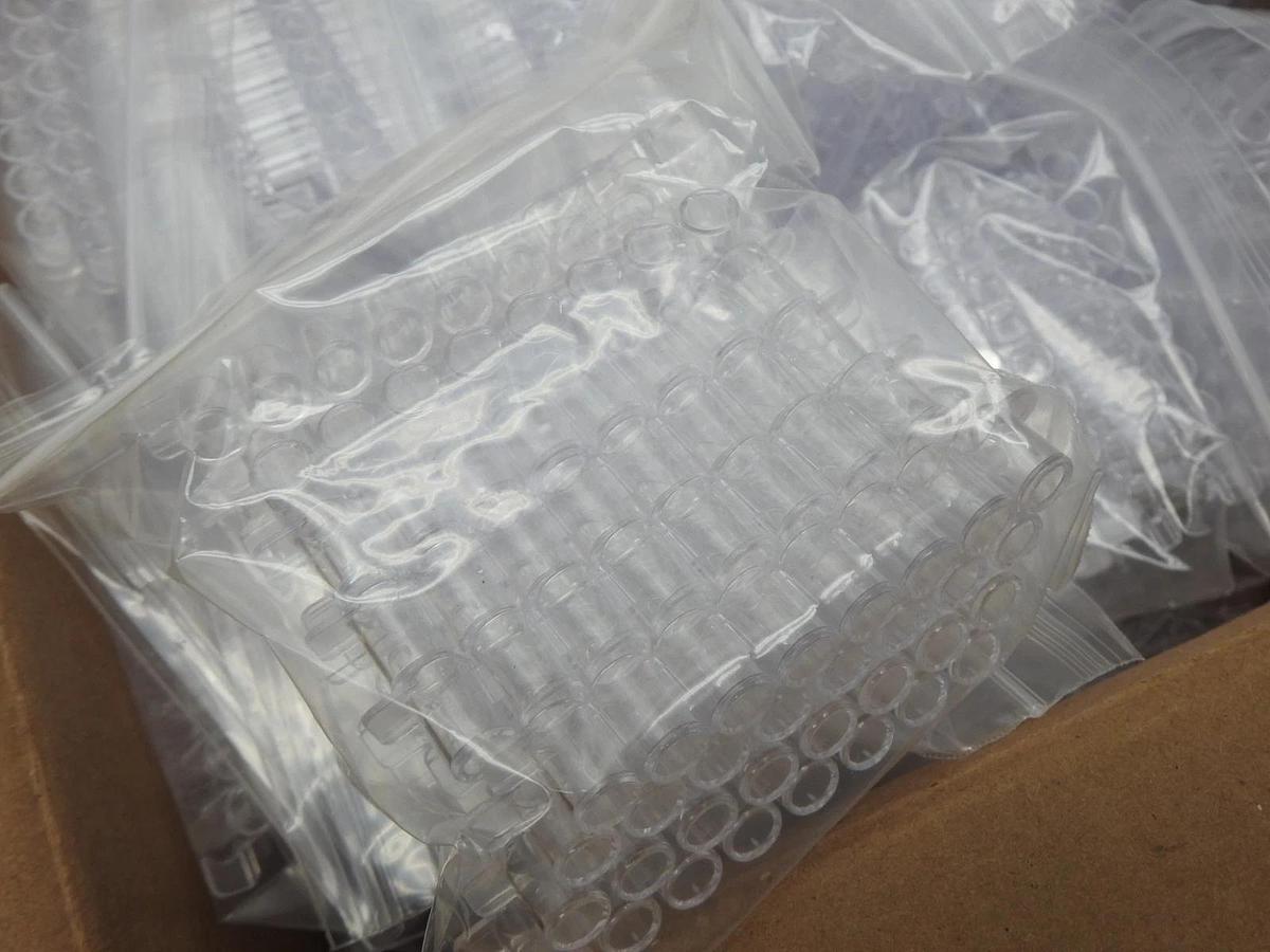 800/case - Costar 7428 Corning Stripwell 1x8 Well Flat Bottom, Polystyrene NEW