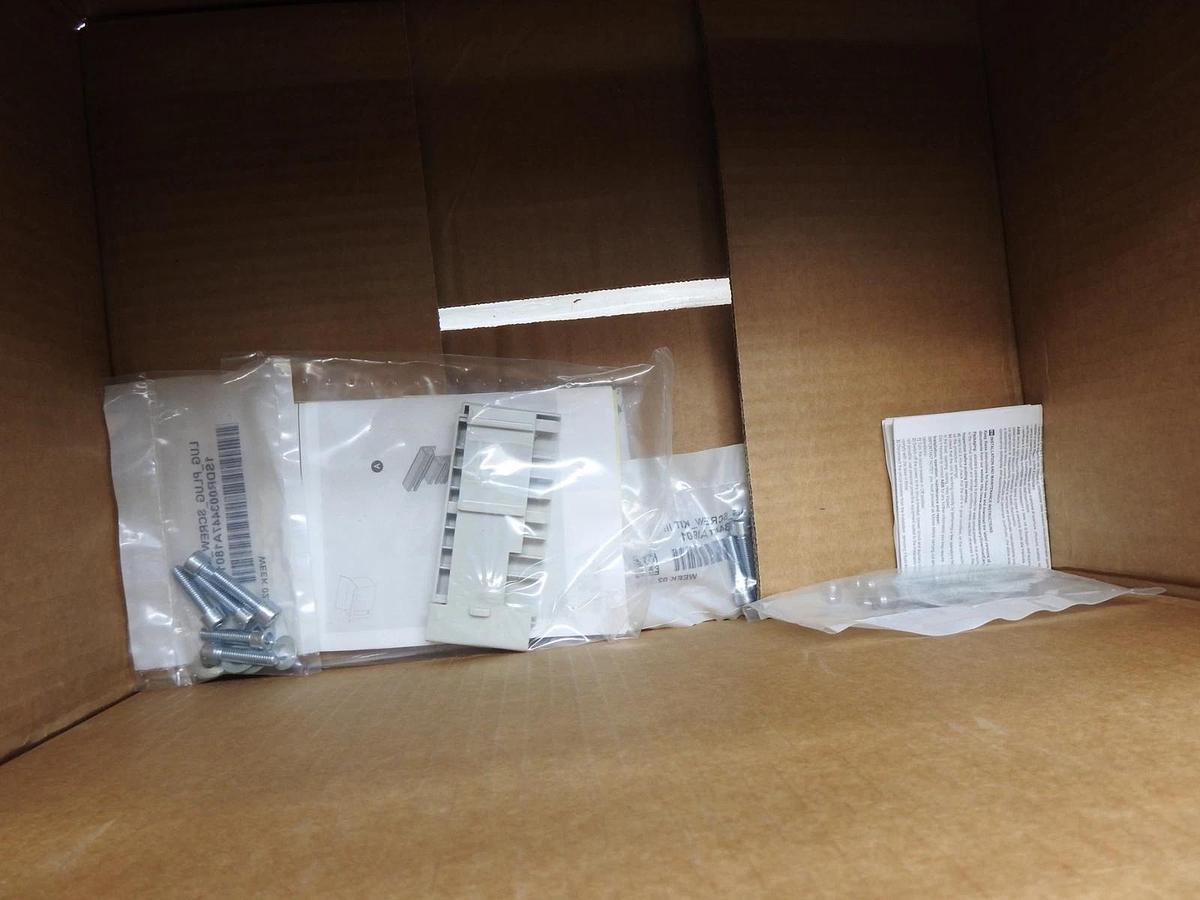 NEW! ABB SACE TMAX XT6H 800 TMA In=600A 3p F F UL (1SDA107639R1) Circuit Breaker