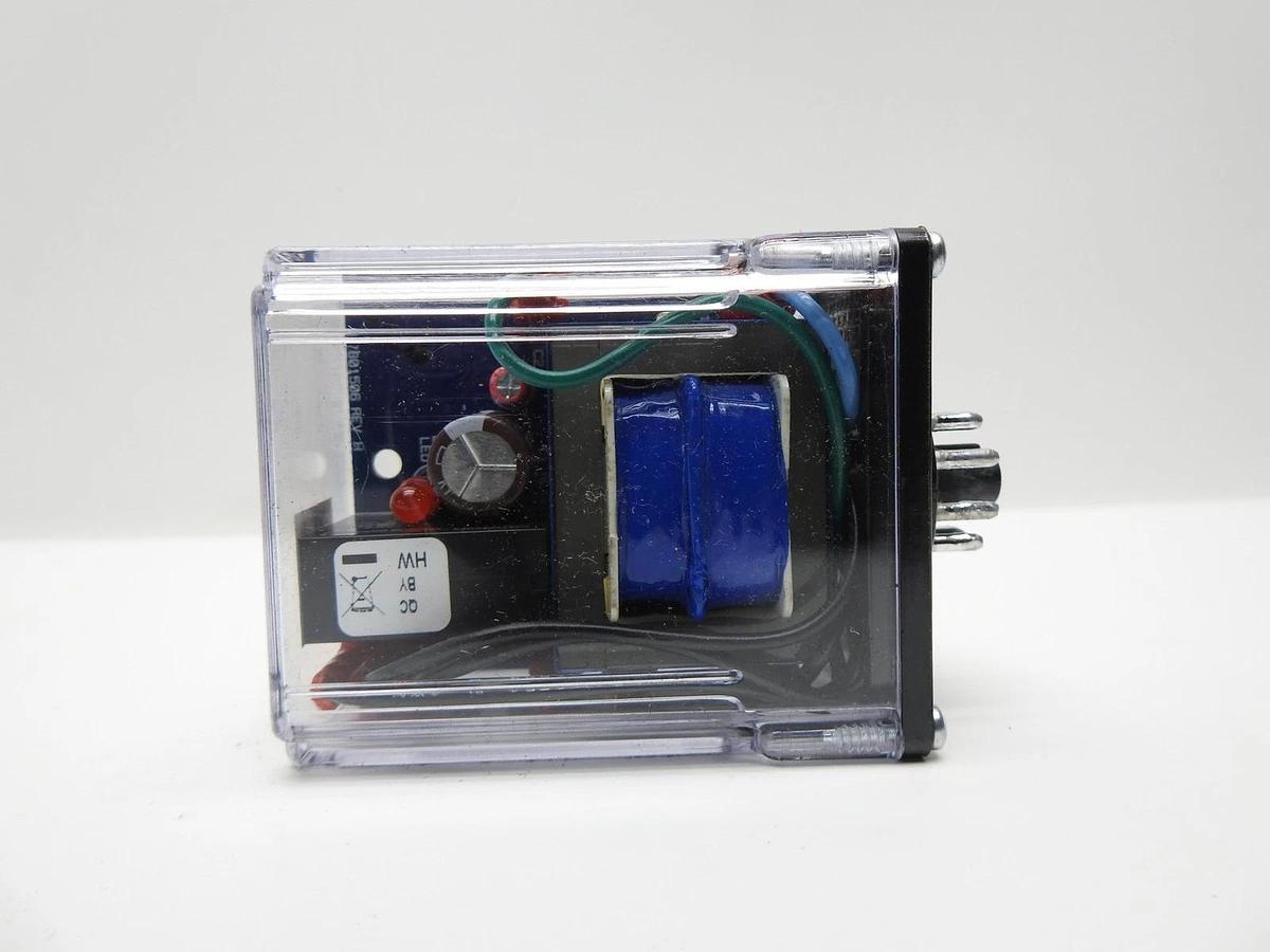 Warrick Controls 16MB1B0 Level Controller, Relay, 16M 8 Pin DIN Socket 120V NEW!