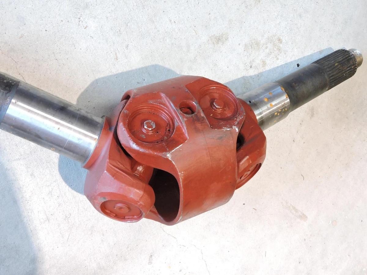 Fabco Shaft, Double Cardan 769-0497-011 Meritor Shaft 35.37" RH 2591826C1 - NEW!