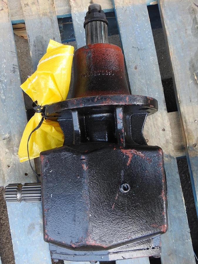 1.100.0501.00 Right Angle Gear Box SF 1J08 - NEW