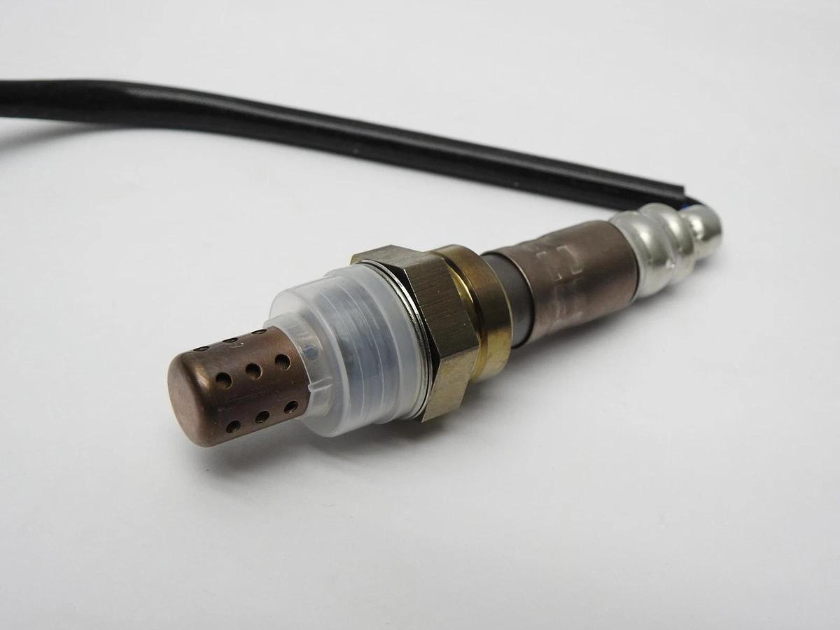 Ford 4-W Oxygen Sensor 2000-08 FORD F150, 2004-2010 FORD EXPLORER 250-241127
