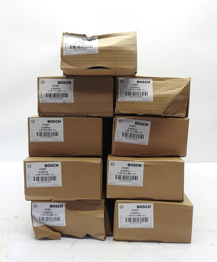 Lot of 45 - Bosch Spectrum Direct Fit 18 Inch Hybrid Wiper Blade H1801