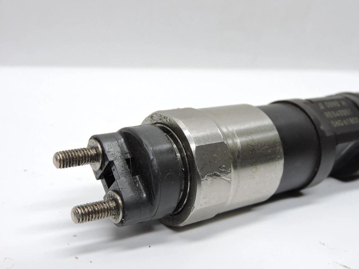 GENUINE John Deere Reman 4.5L & 6.8L Denso Fuel Injector SE502671, RE543351