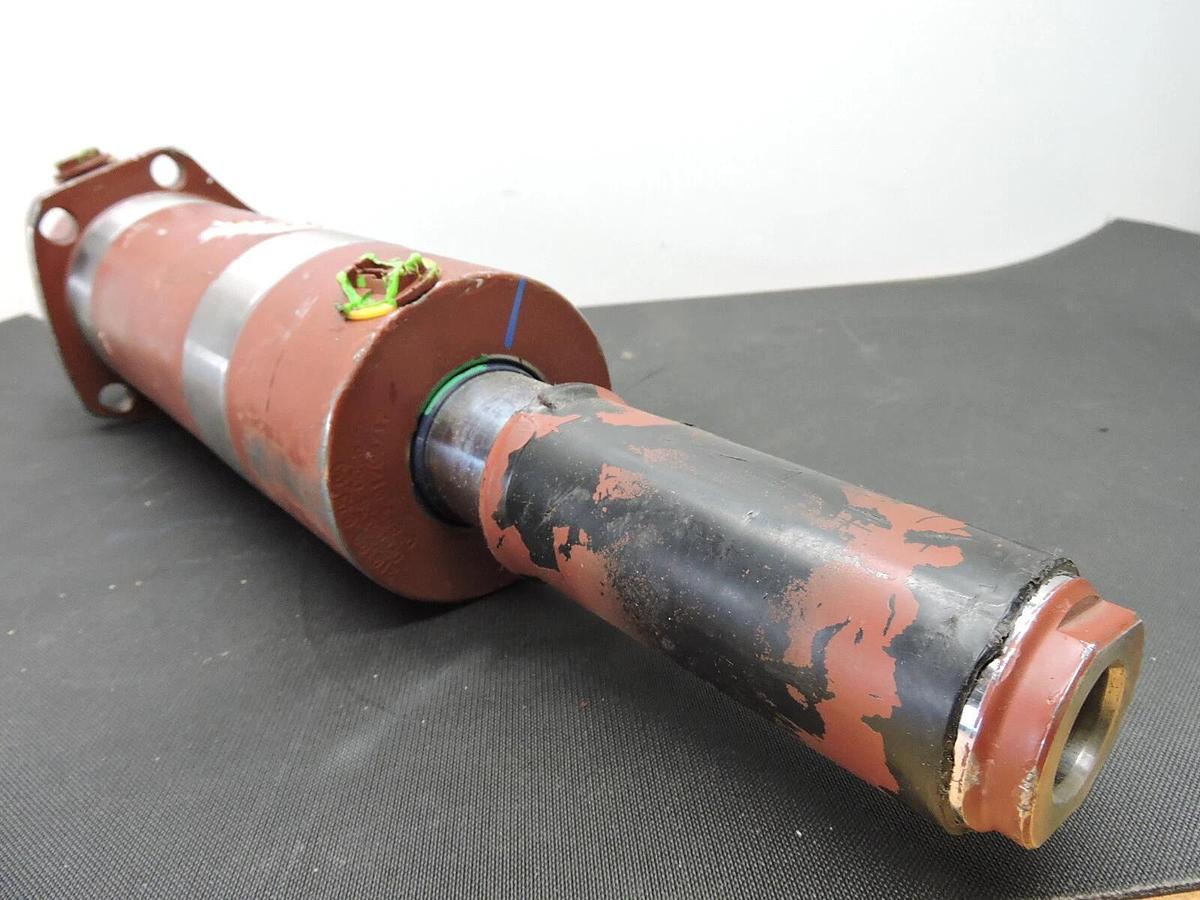 Dana Spicer Hydraulic Cylinder 279.24.620.03 / 279.24.620 - New Other: Unit is b