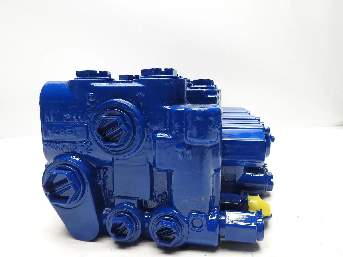 OEM Bobcat 7431031 Control Valve for Excavators GENUINE Rexroth R908409062 - NEW