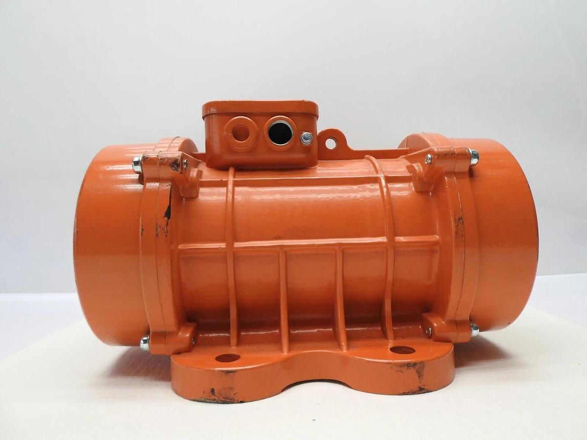 Dayton 1DYL8 Electric Vibrator, 3.00/1.50 A, 230/460Vac, 3 Phase - NOB NEW!