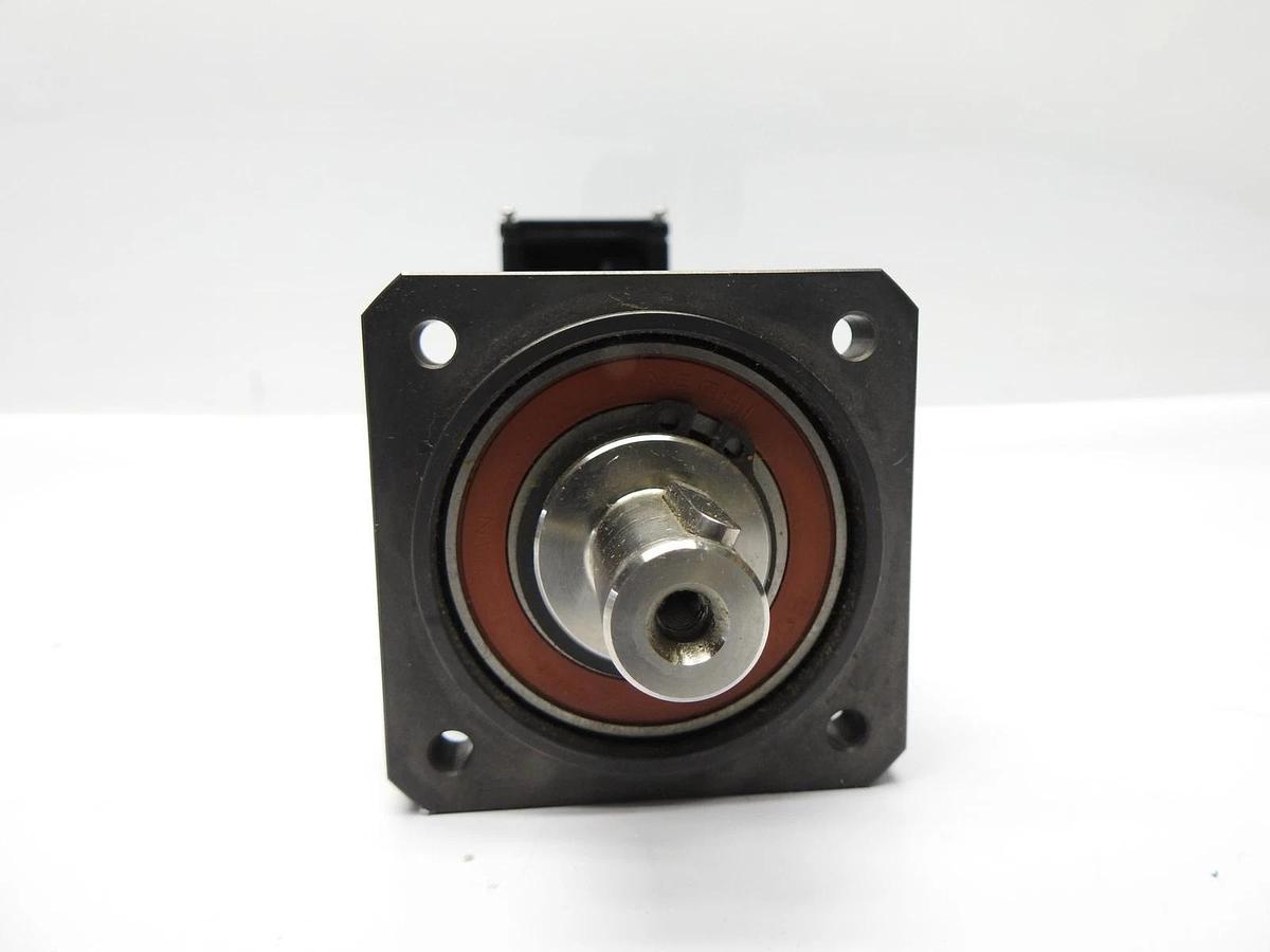 Schneider ILA1F572S2233 Integrated Drive Servo Motor ILA1F ILA1