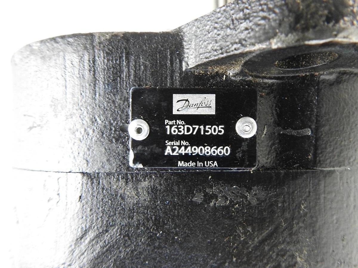 GENUINE Danfoss 163D71505 Hydraulic Gear Pump-RH Dual Displacement - OEM NEW!