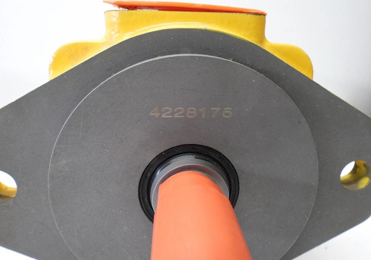 FOR CAT 422-8175: PUMP-HYD VANE-GD 4228175 3306 ENGINE D25D