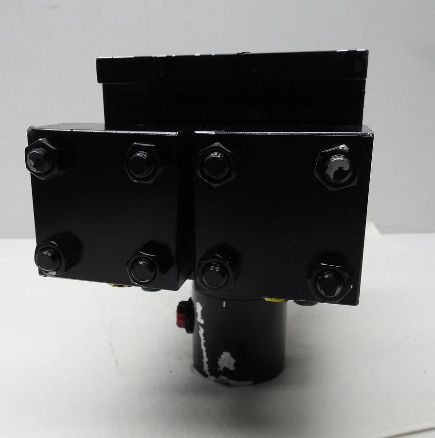 OEM Parker HTR7.5-090-XX13J-C87 Hydraulic Rotary Actuator 3000 PSI - NOB NEW!