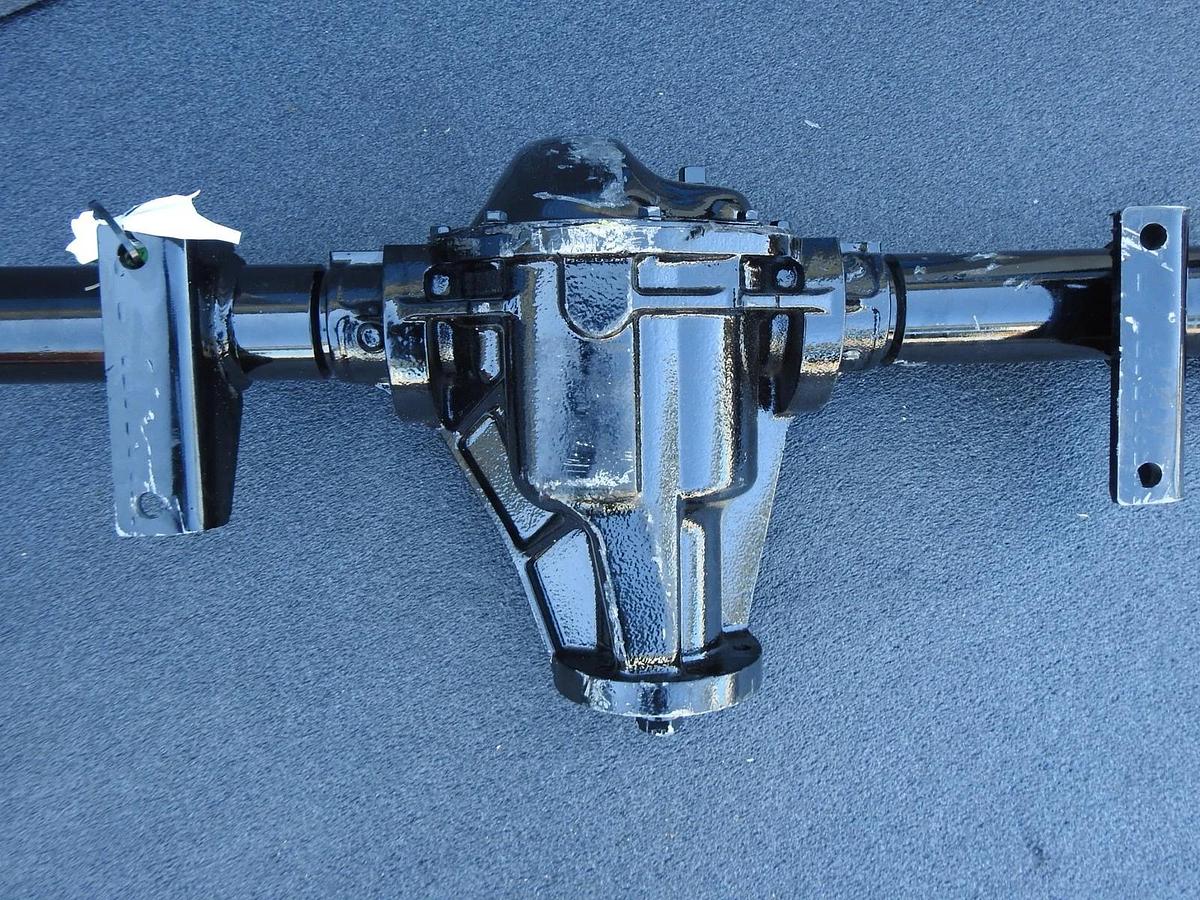 Ditch Witch 161-111 Rear Differential Assembly Axle for RT40 Trencher DANA 44 LS