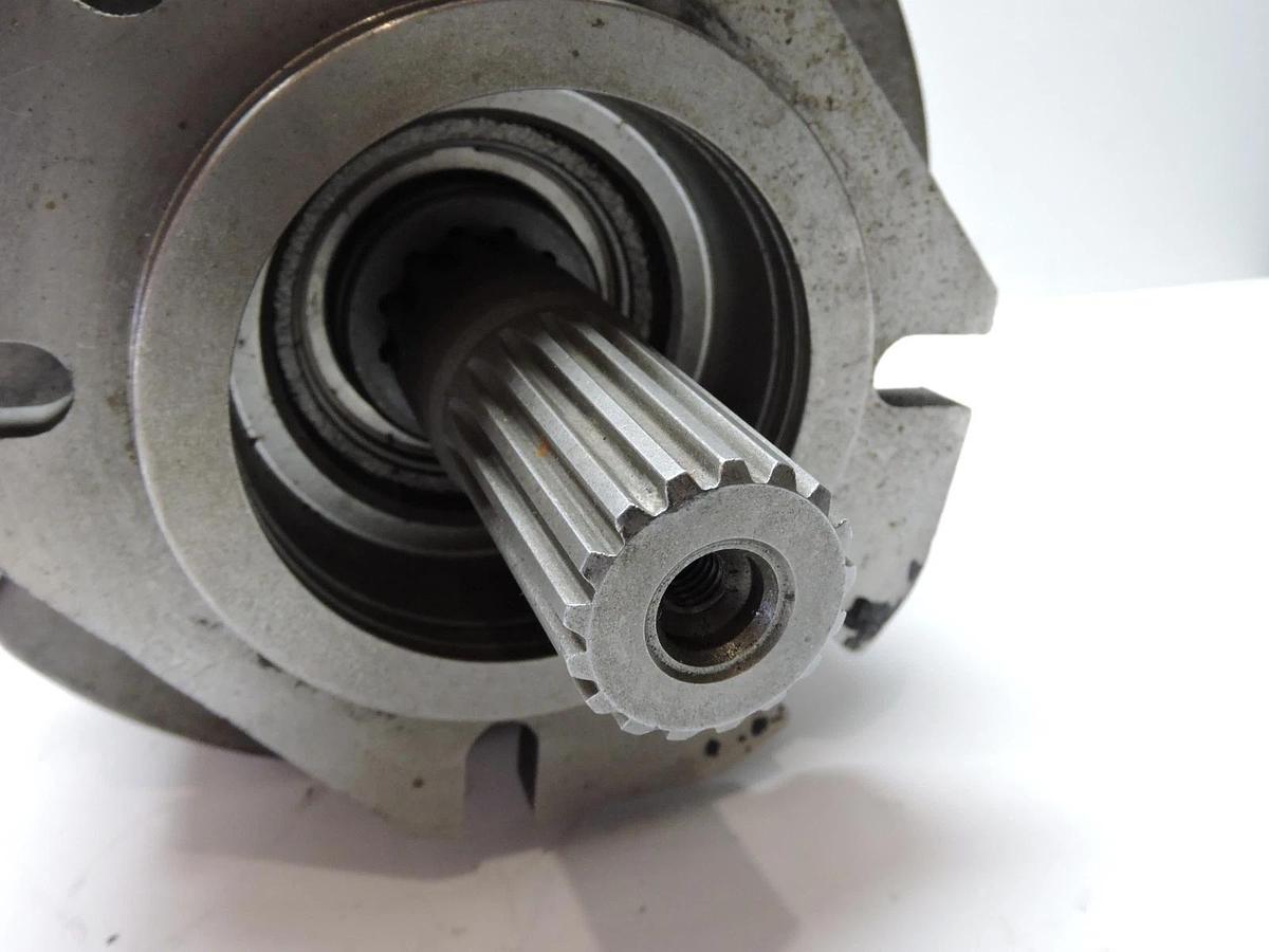 SAi Hydraulics Wheel Drive Motor 46226600 R, 211005, 22032123, 210923 D40X