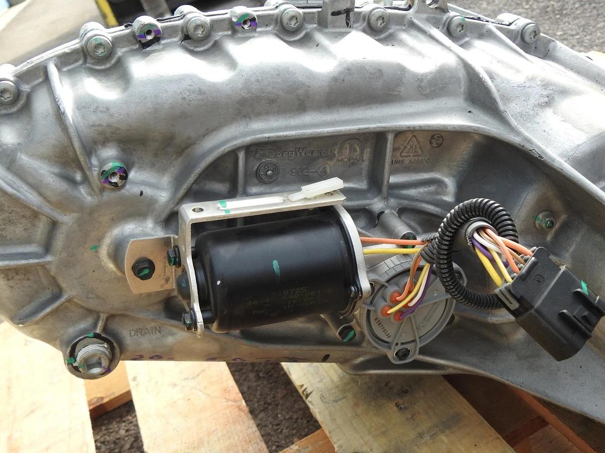 NEW Mopar 68306994AD BW 44-46 Transfer Case 6.7L 2019-2023 Ram 3500 - BULK NEW!