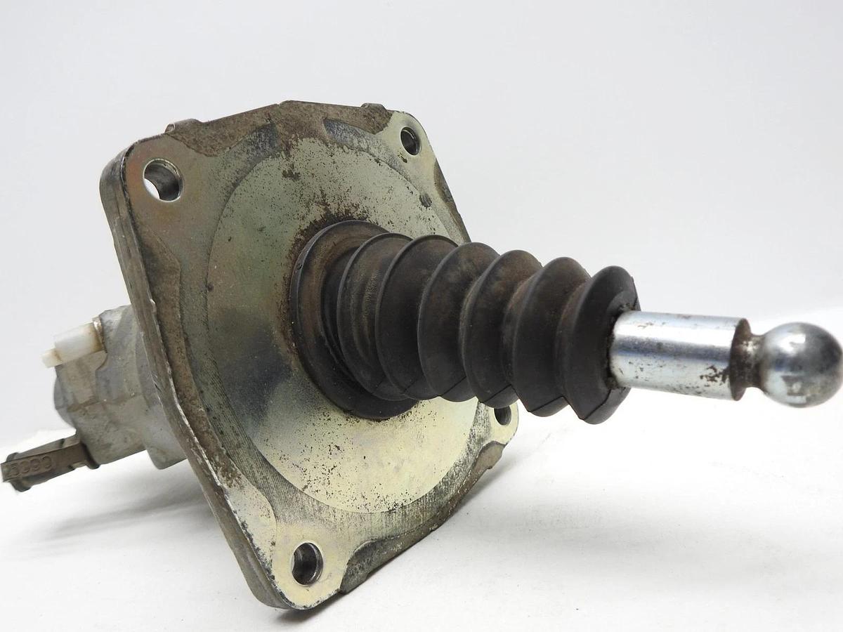 Kongsberg 11559AA Clutch Slave Cylinder E17-6027 - USED