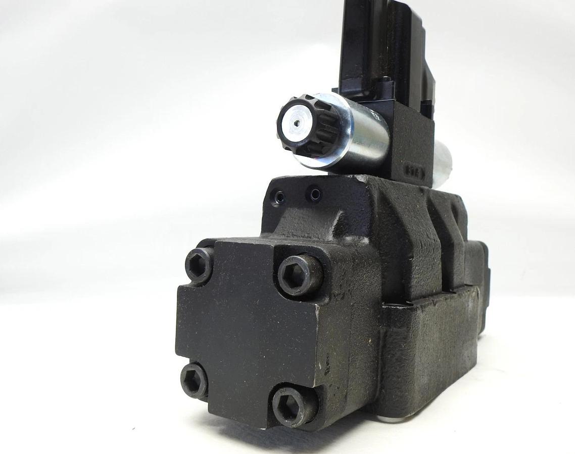 Parker D91FBE01HC4NF0014 Proportional Solenoid Directional Valve 350 Bar P.A.B.X
