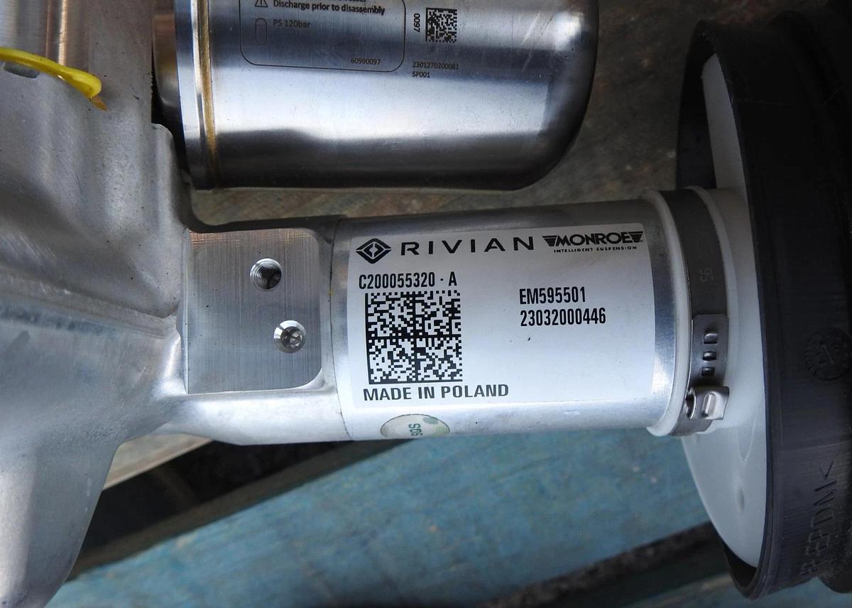 2022-2025 Rivian R1S Front Right Strut Air Shock Absorber Assembly RH - OEM NEW!