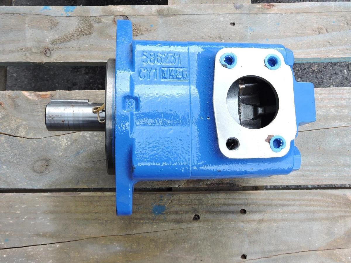 Eaton 35VQH35A-1A30R VQ(H) Series Vane Pump / Danfoss 718AR00197A - NOB NEW!