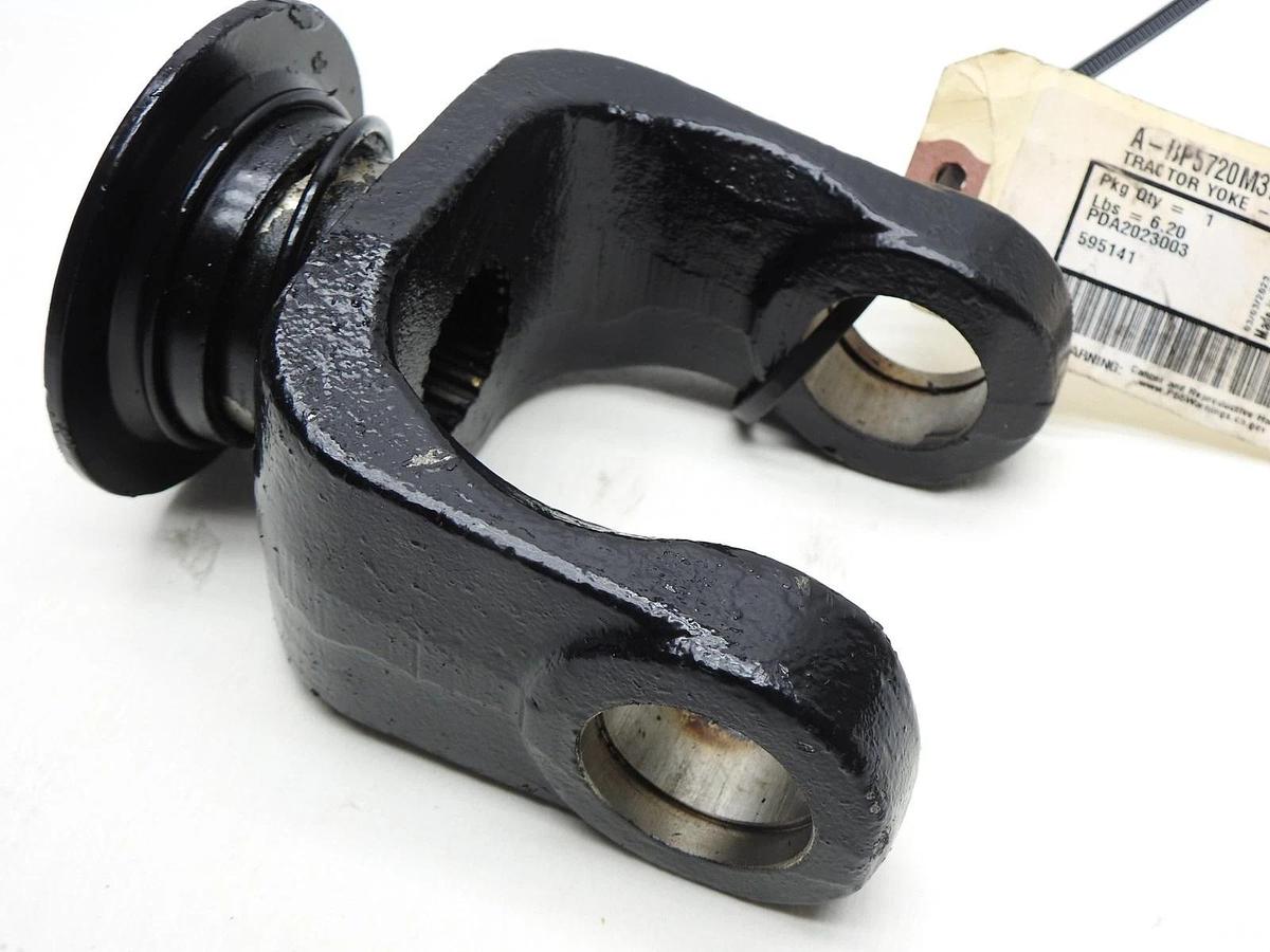 A&I Tractor Yoke, 1 3/8" Splined, 21 Spline, Slide Collar A-BP5720M3776-A NEW