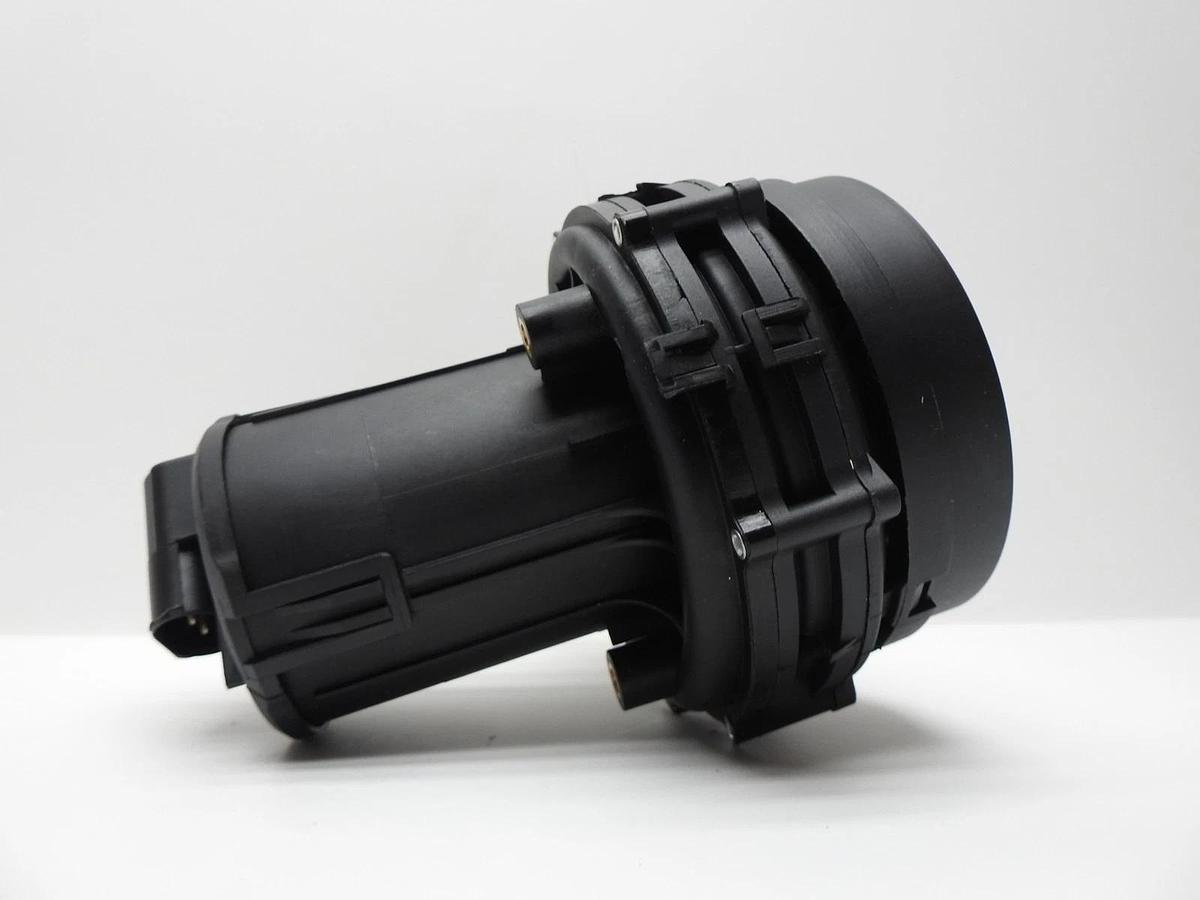 A0013A0017 Secondary Air Injection Smog Pump for 11721435364 BMW E46 323i 325i