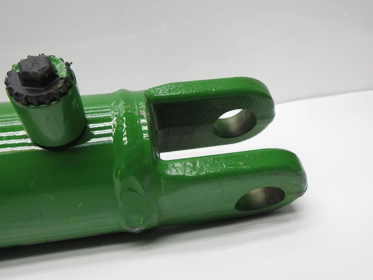 GENUINE John Deere AH212763 Hydraulic Cylinder, 63.5 X 28-203.5 - OEM NEW!