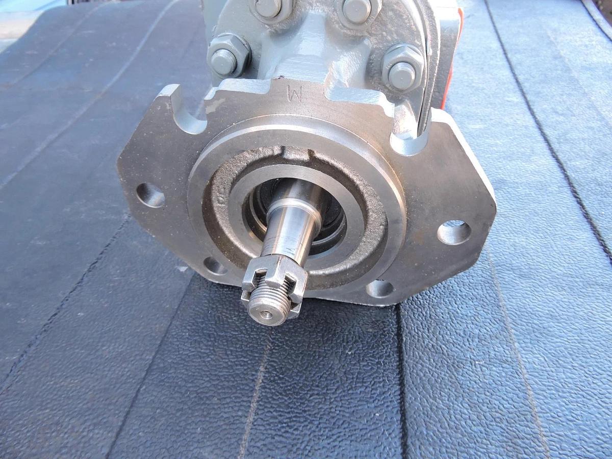 Concentric Rockford 2991408 Hydraulic Gear Pump P3-GM20W - NOB NEW!