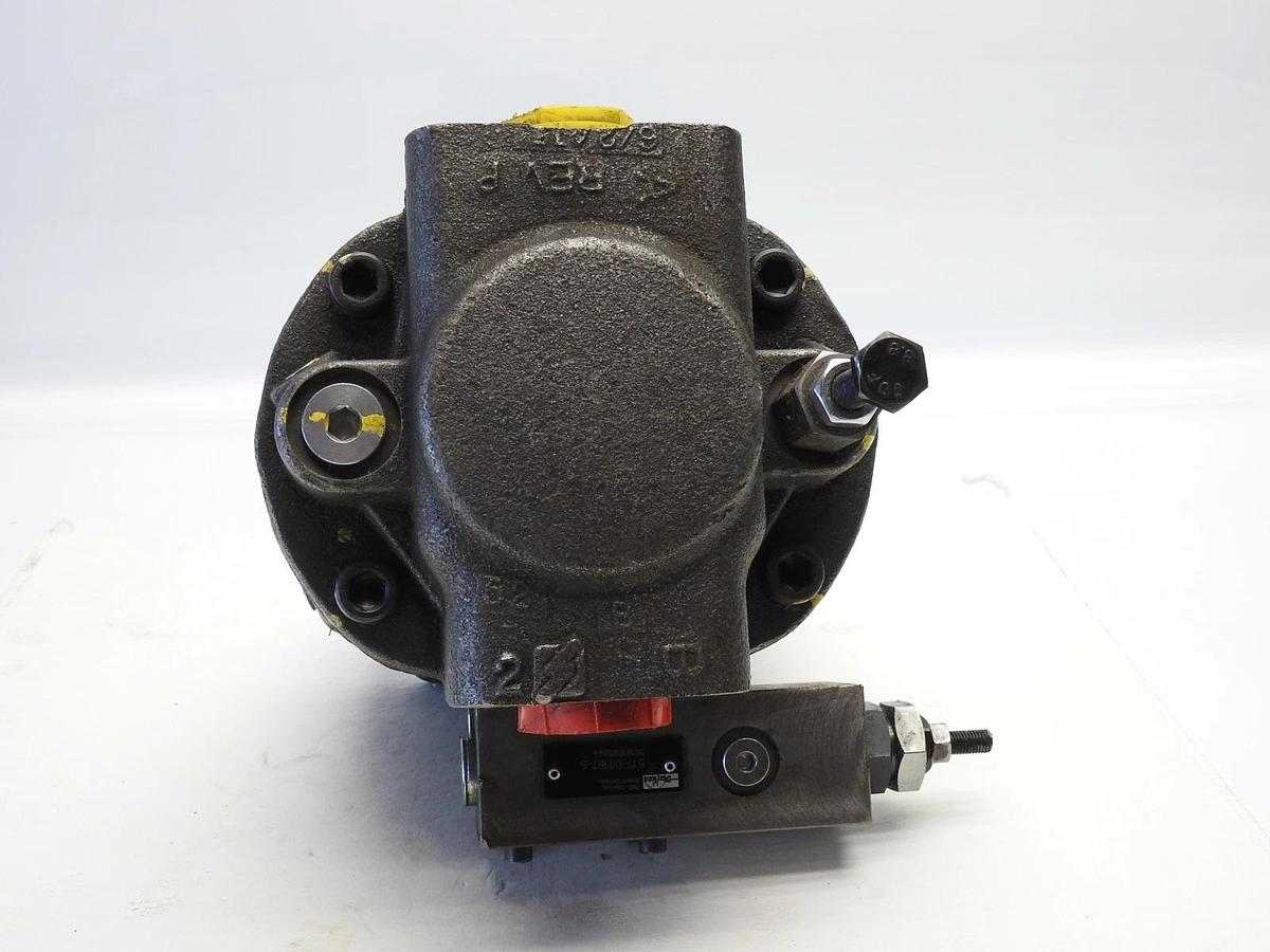 Parker PD Series Mobile Piston Pump PD045PS02SRS5AAM0R1200000 w/ 517-00167-5