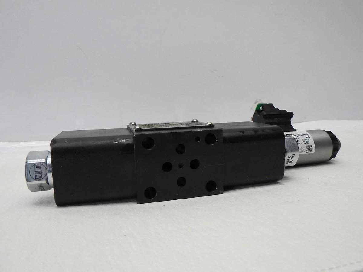 Lynch Fluid Controls LMD03G1ABN424LDD, VP-LMABA-D03GT21UAX-ON24DS - NEW READ DES