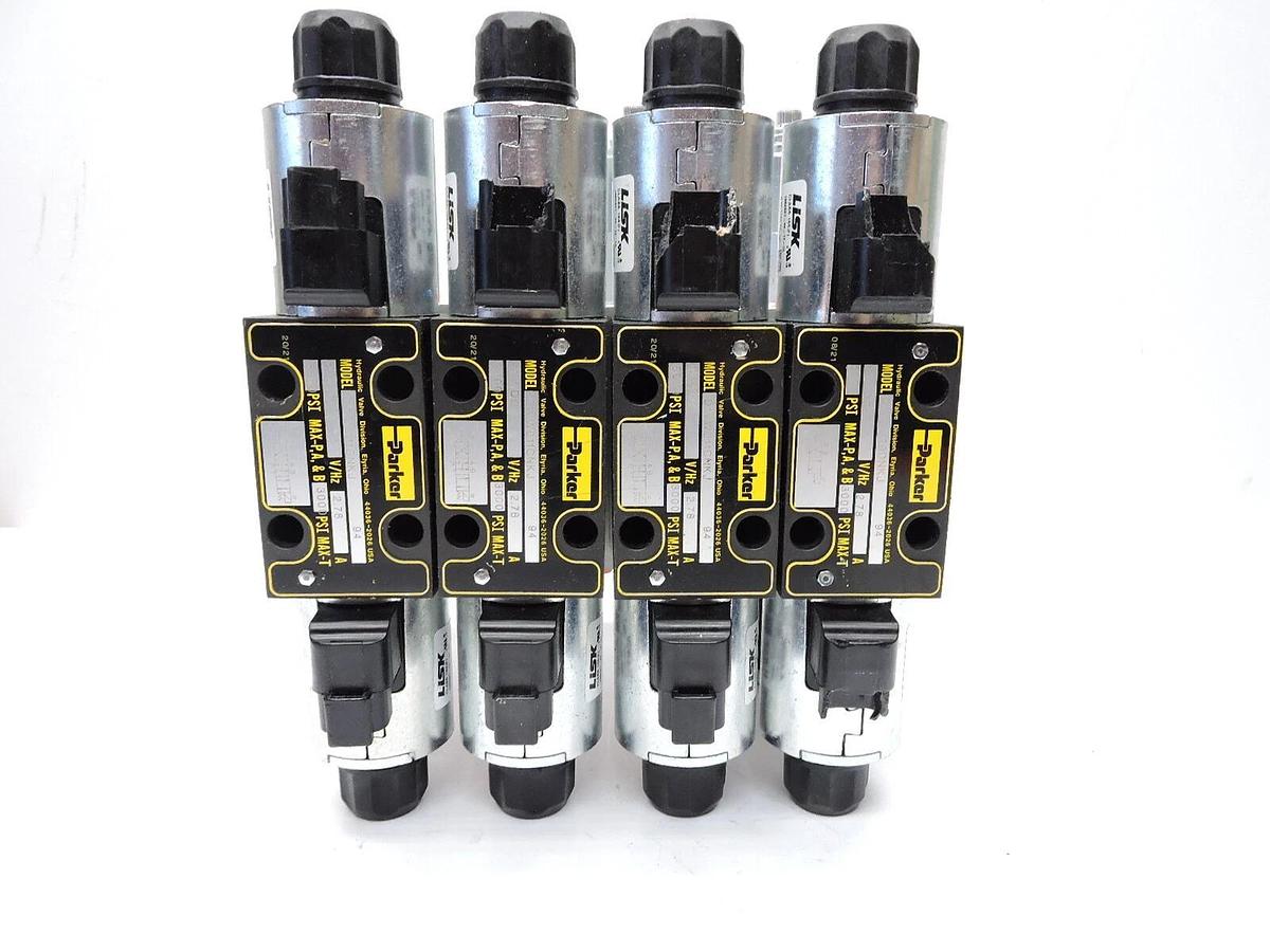 (4) Parker D1VW011CNKJ Triple Direction Control Valve + (3) RDH103S30 Relief Va
