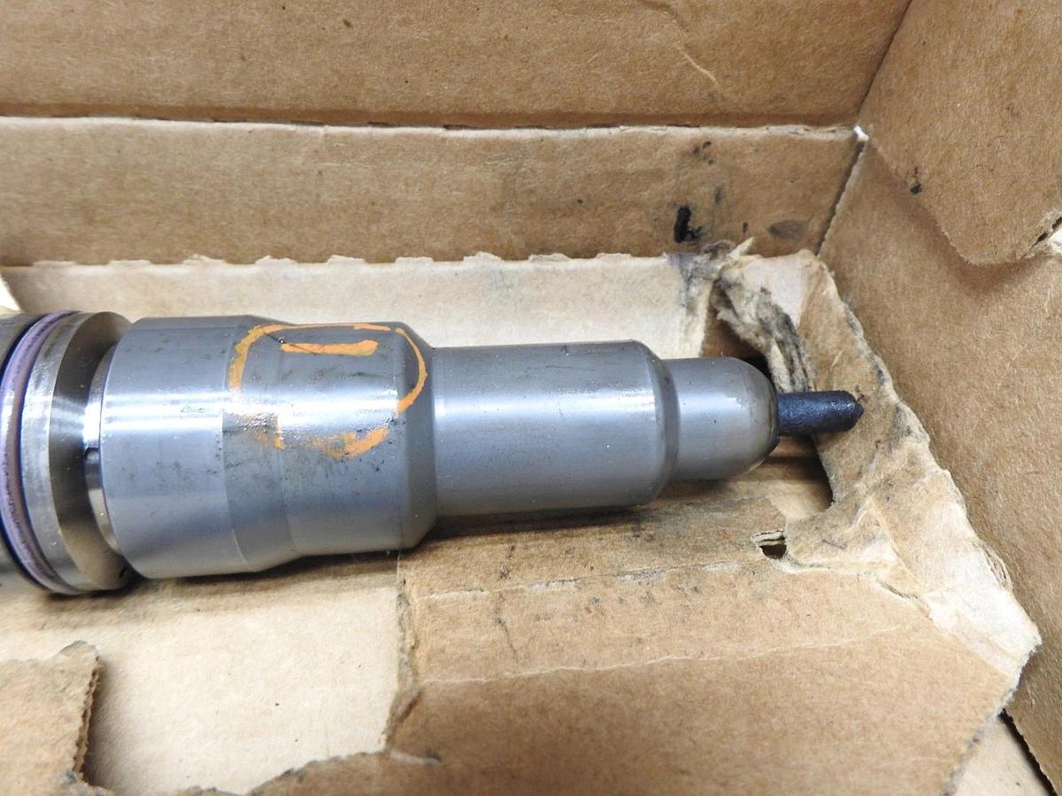 Lot of 6 - (CORES) John Deere RM100251 Elect Unit Injectors SE501959