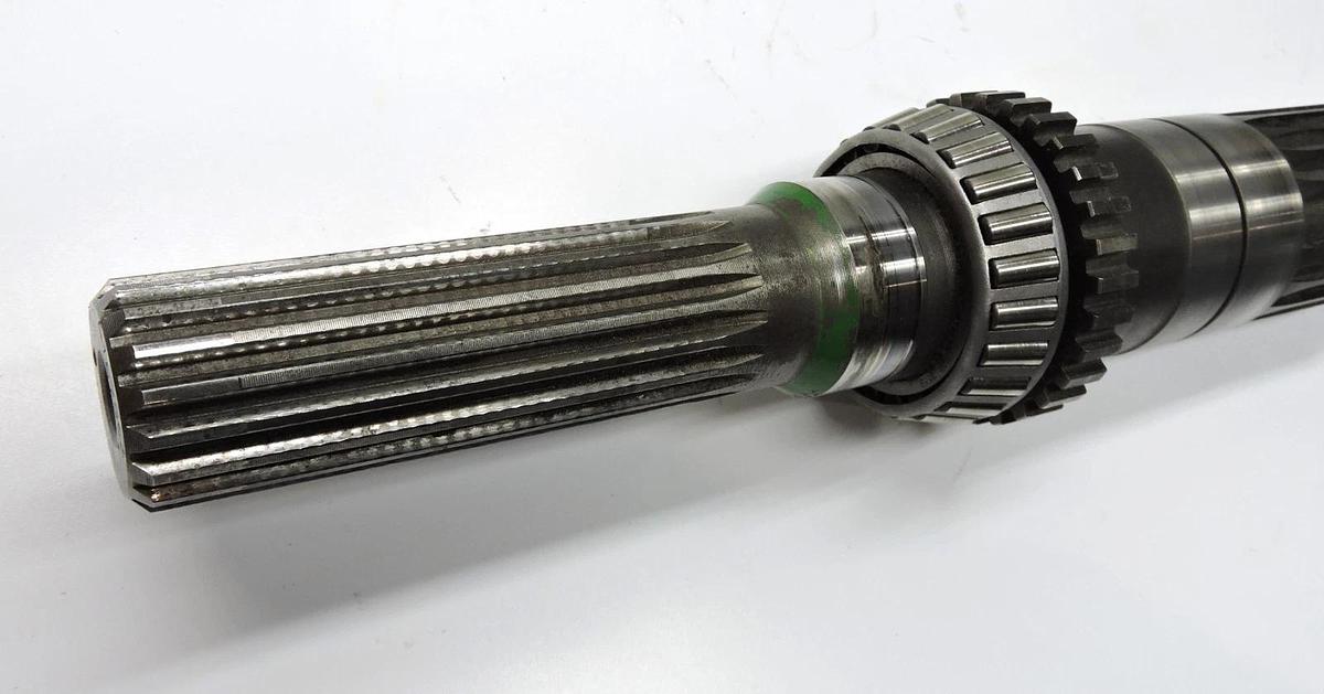 GENUINE John Deere Shaft L157993 Shaft - NOB NEW!