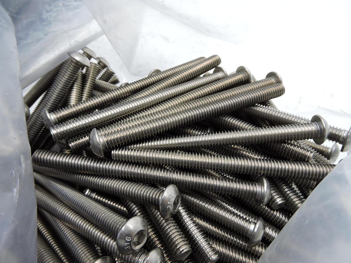 x110 - Button Socket Cap Allen 3/16 Stainless 5/16-18x4 Cap Screws