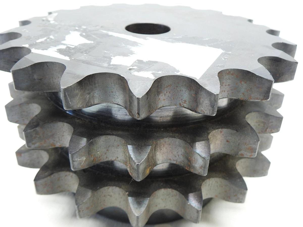 Martin E100B18 Triple Roller Chain Sprocket (Pitch: 1.250", 18T, OD: 7.839") NEW