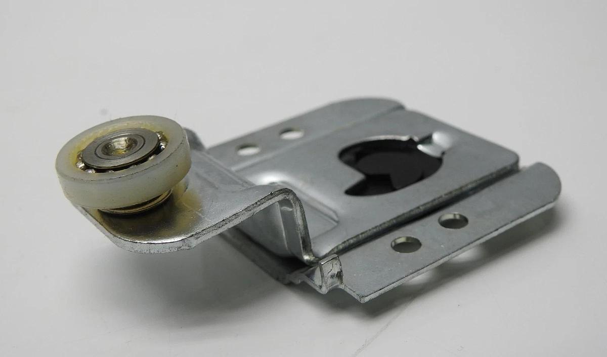 Hettich Grant Carrier 6330 1/2 W/BB Wheel (x1)