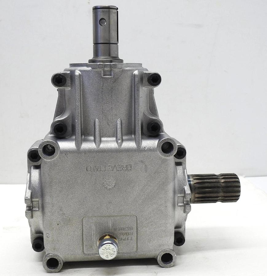 Kubota Gearbox WORM CC 77700-00916 (replaces 70060-45009) for LX2950, B2779