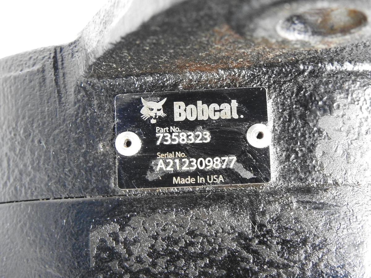 Bobcat 7358323 Hydraulic Gear Pump for Loaders OEM - USED