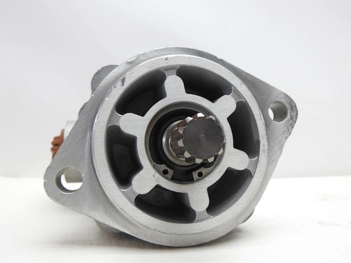 LUK Hydraulic Power Steering Pump - Unknown P/N - NEW