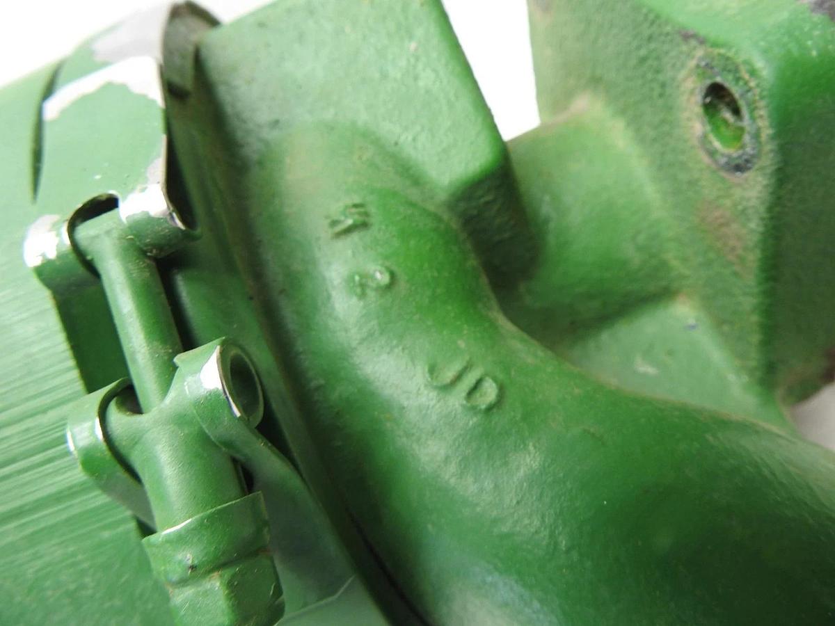 GENUINE John Deere R502576 Water Pump OEM NICE