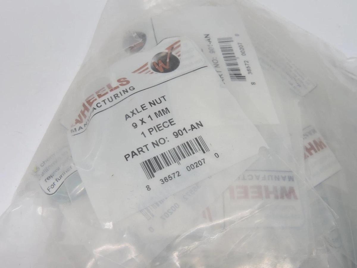 Wholesale lot of 35 Wheels Manufacturing 901-AN