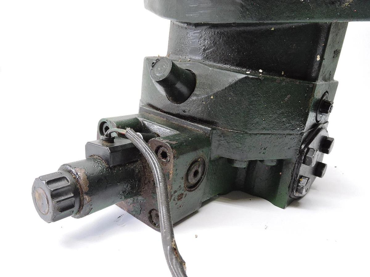 JOHN DEERE AN405695 OEM New Hydraulic Axial Piston Motor R986110457 -GENUINE NEW