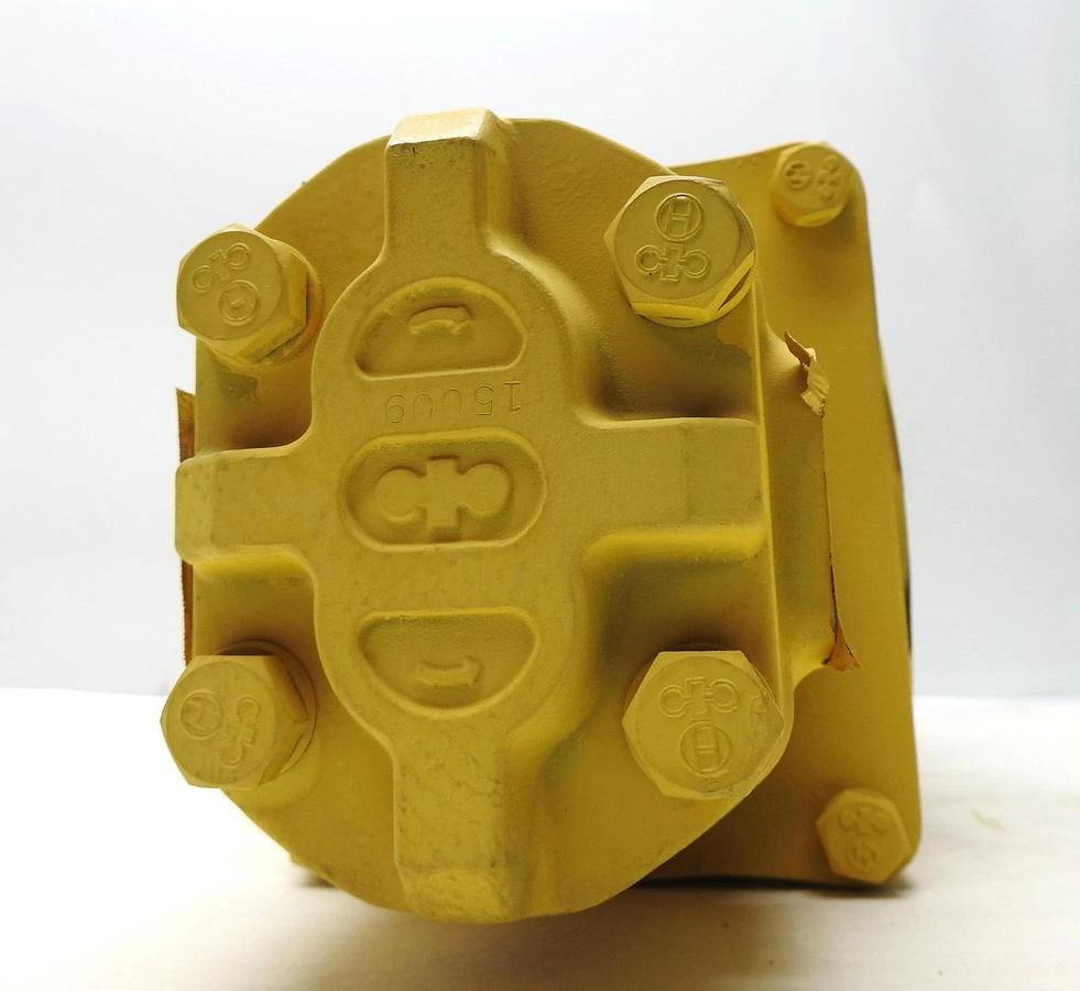 GENUINE Komatsu 704-58-33110 Hydraulic Main Tandem Pump 7045833110 OEM NEW!