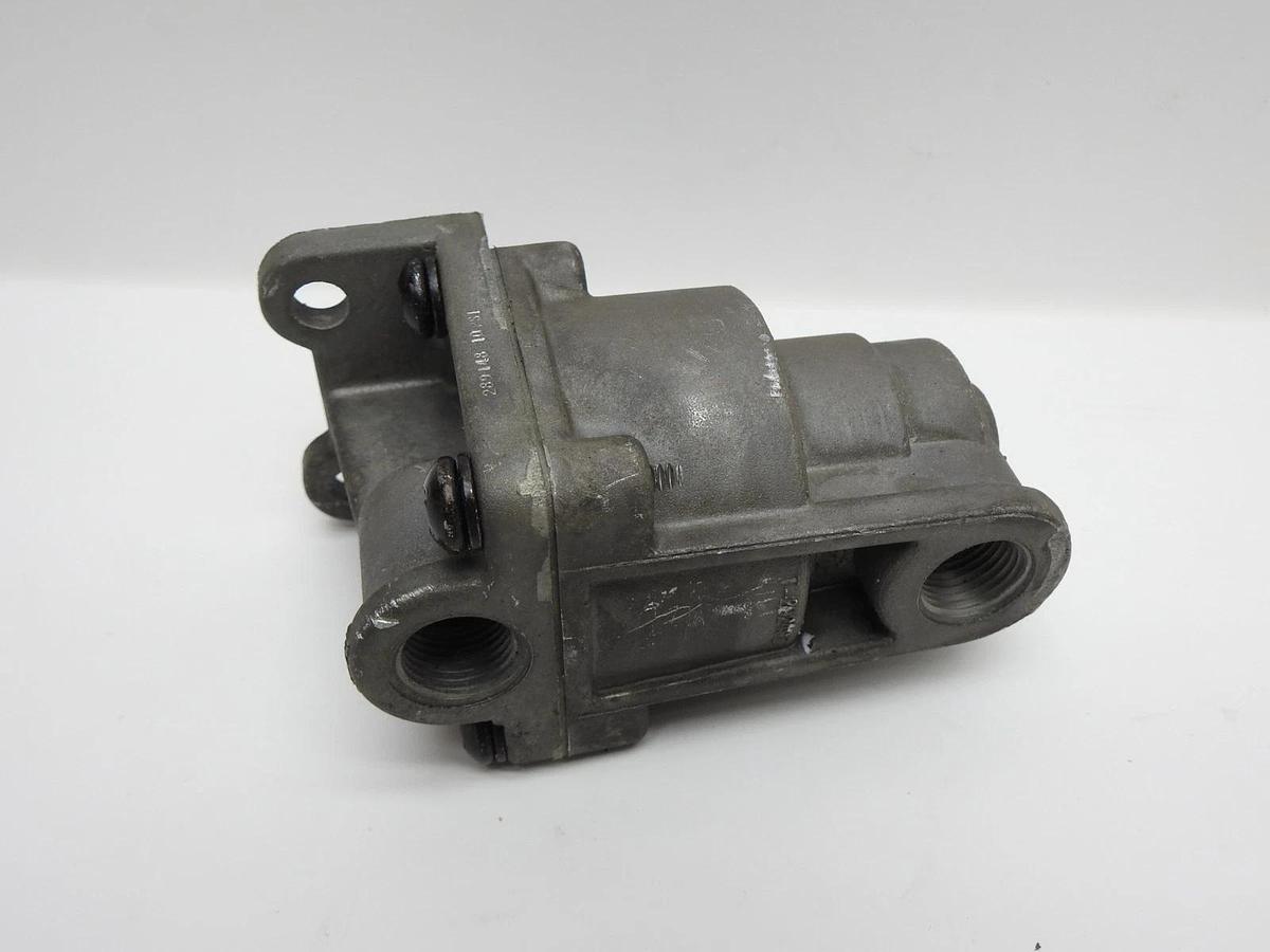 GENUINE Bendix T-292496 Mack 20QE3294, 745-106284, BP-1 Rear Air Brake Valve OEM