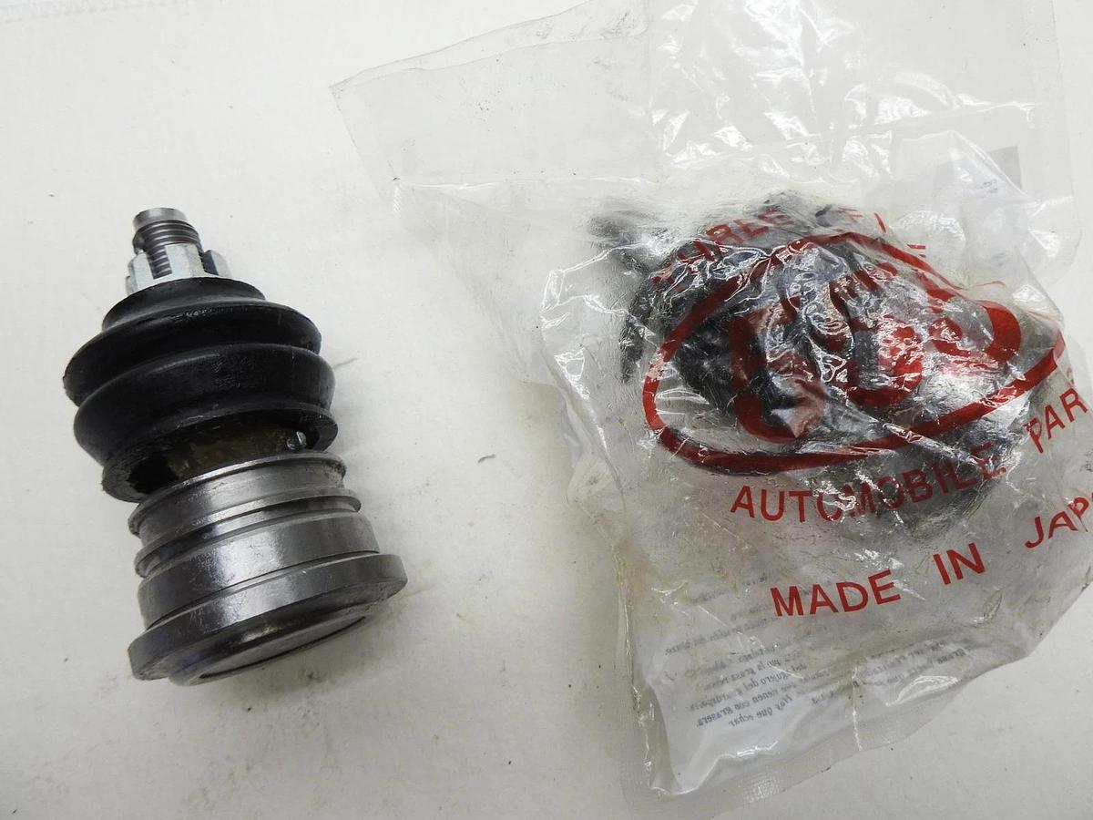 OEM Sankei 555 Suspension Ball Joints Kit 43310-39016 Front Upper Set of 2 Japan